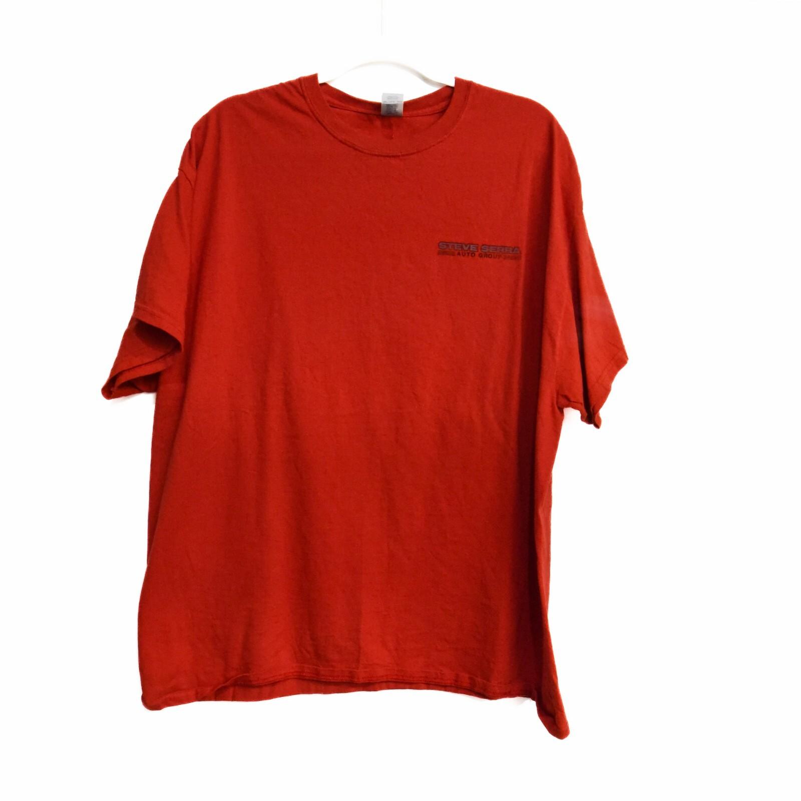 Gildan Mens Red Cotton T-Shirt Steve Serra Auto Group Crew Neck Short Sleeve 2XL XXXXL