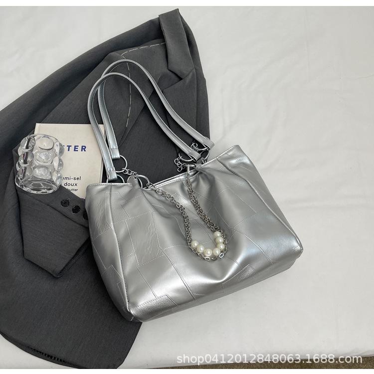 Large Capacity Women's Tote Bag Women's 2025 New Casual Design Sense Work Commuter Bag Fashion Shoulder Bag