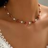 Collana Girocollo con Fragola Rossa e Perle Finte Dorate Delicata Carina Estiva alla Moda per Donne