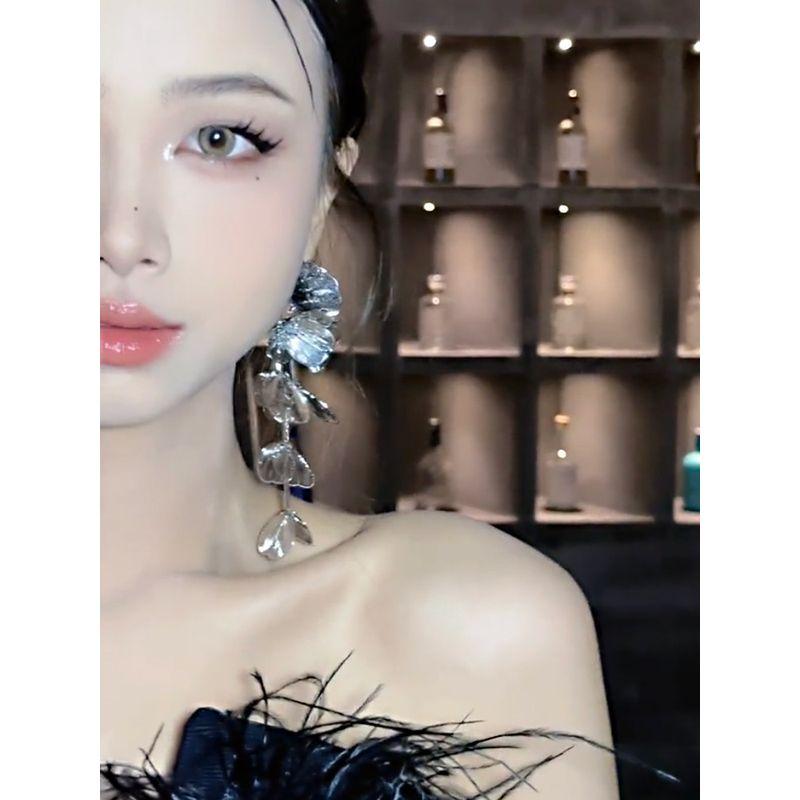 Niche Style Paris Rose Exaggerated to Make round Face Thin-Looked Female Flowers