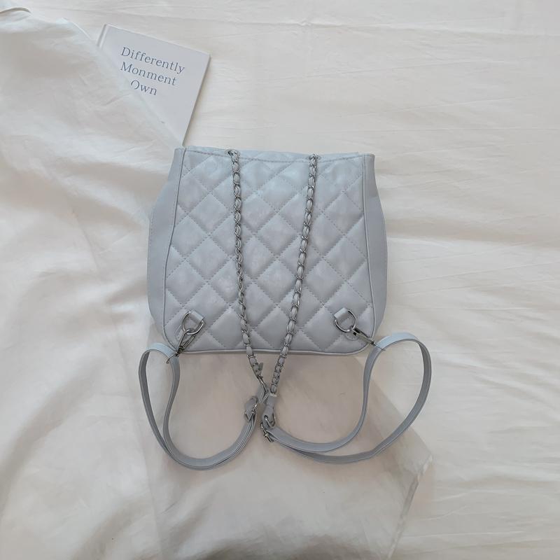 Quilted Chain Shoulder Bag for Women Fashionable Handbag with Adjustable Strap Elegant Daily Use Crossbody Bag