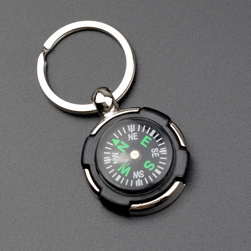 Мужской брелок-подвеска из цинкового сплава в виде компаса и шины - Практичный подарок
