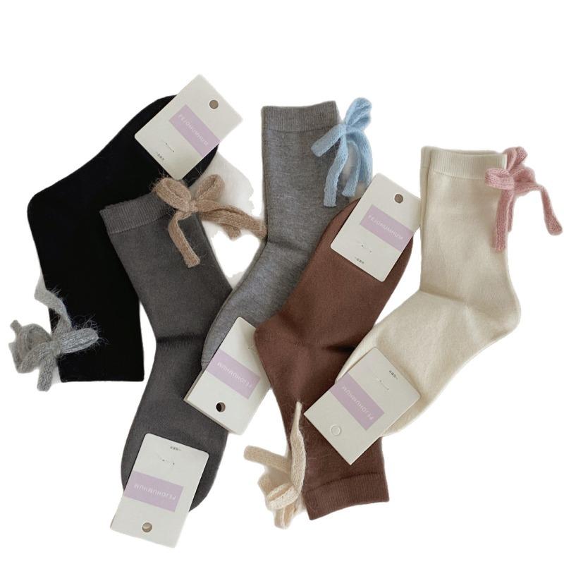 Boneless, Warm, Soft and Fluffy Rabbit Fleece Solid Color Socks for Autumn and Winter. Sweet and Contrasting Color Mid-calf with A Bow At The Back