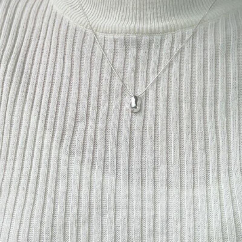 

LAPEEZ Oval Necklace Silver