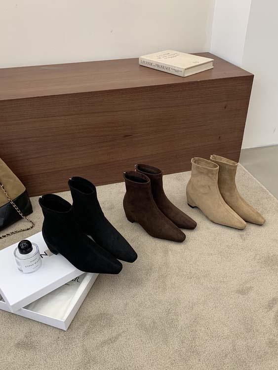 Early autumn square head slope heel suede short boots feeling Maillard thin rear zipper with skirt denim wide pants