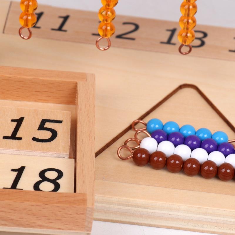 Montessori Zahlen 1-9 11-19 1-19 Internationale Version Perlenrahmen Mathematisches Spielzeug Farbige Perlen Zehnerschritte Brett Gruppe Lernspielzeug