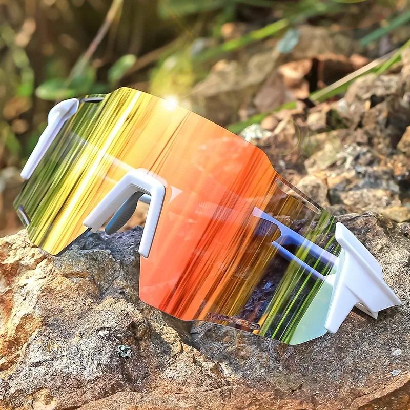 Cycling Glasses Large Frame Outdoor Color Changing Sunglasses Running Windproof Sand Resistant UV Rays