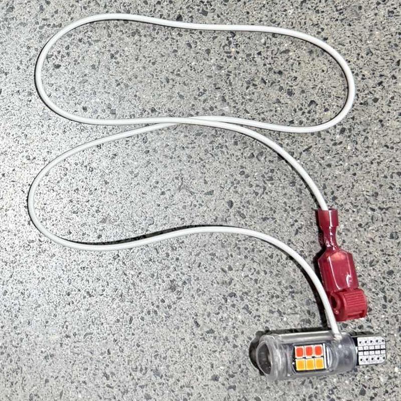 Motorcycle Turn Signal Two-Color Tail Daytime Running Light Motorcycle Car Accessories Tail Lamps Super Bright