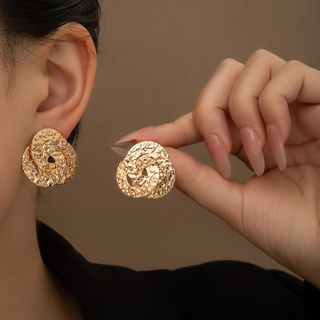 Premium Sense Retro Temperament Earrings Metal Geometric Round Hollow Earrings Light Luxury Niche Earrings