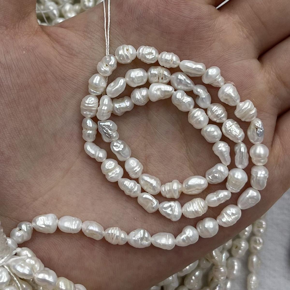 1 Strand Natural White Freshwater Irregular Pearl Beads 5-6mm 36cm, Imperfect Baroque Pearl Beads For Beginner DIY Jewelry Making 1Strand/5-6mm-36cm