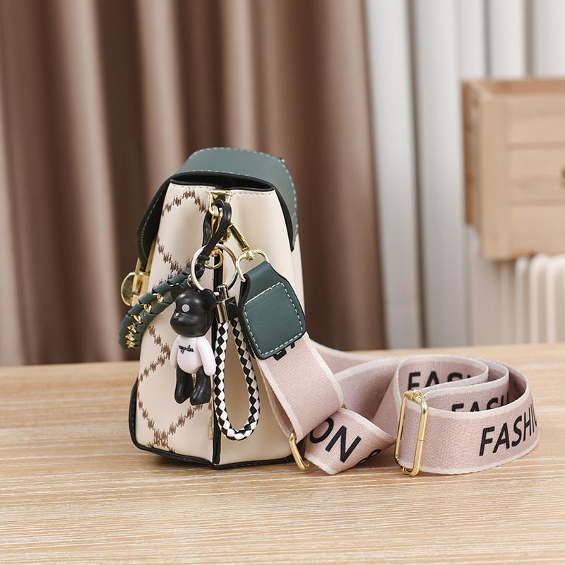 Mini Studded Decor Crossbody Bag, Argyle Embroidery Mobile Phone Purse, Trendy Chain Decor Handbag For Women