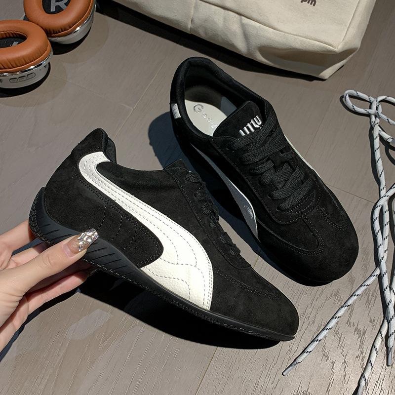 Forrest Gump training shoes women's 2025 autumn and winter fashion explosion flat-bottomed retro little white shoes soft-soled casual and comfortable
