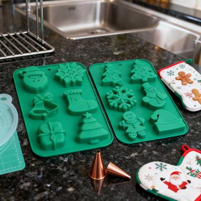 Weihnachten Silikon Kuchenform Set Weihnachtsbaum Schneemann Weihnachtsmann Glocken Schneeflocke Lebkuchenmann Backform DIY Backwerkzeug Set