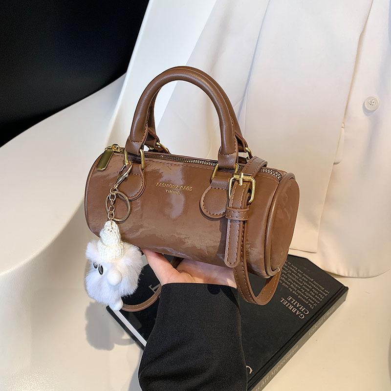 High-end foreign-style small bag women's 2025 new popular versatile messenger bag fashion super hot portable Boston bag