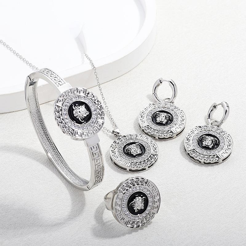 2026 Necklace Jewelry Set Light Luxury Zircon 4-piece Jewelry European and American Premium Sense Set Women