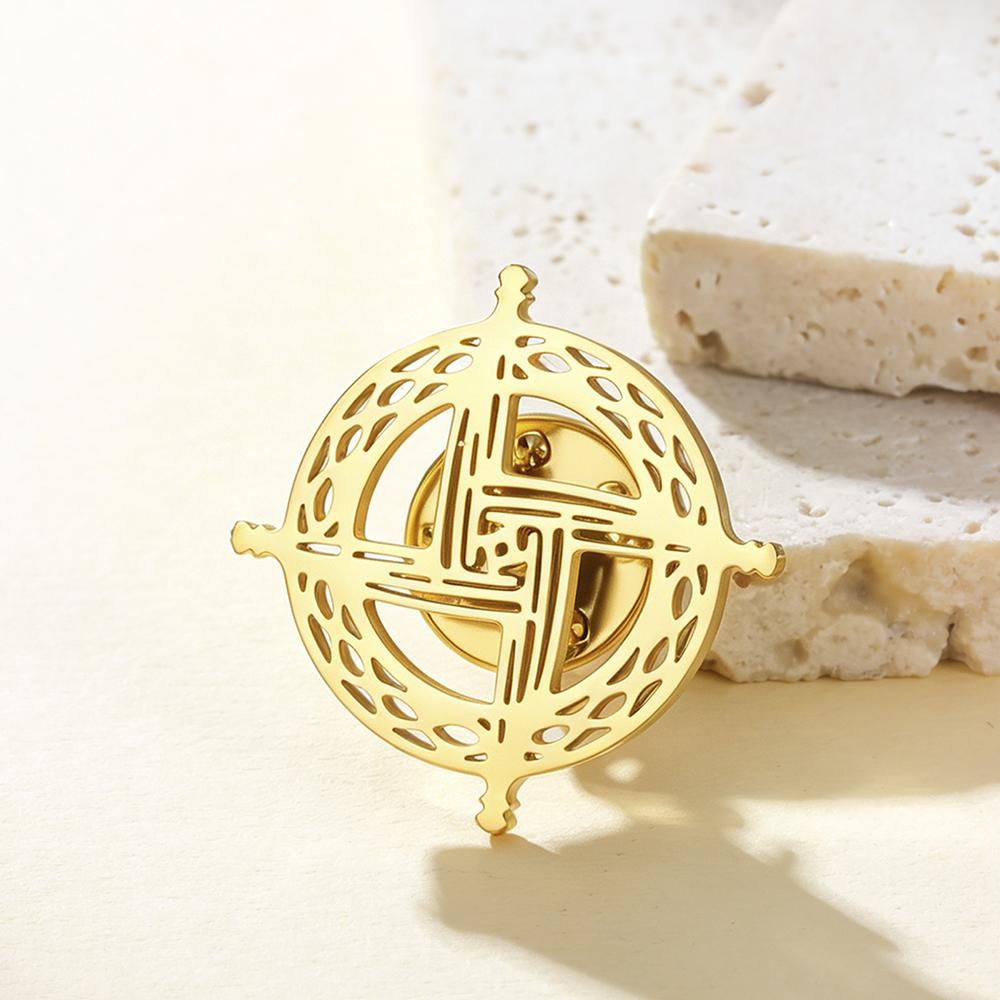 Dawapara Saint Brigid Cross Brooch Irish Amulet Religious Jewelry Celtics Lapel Pin Stainless Steel Accessories for Bag Hat