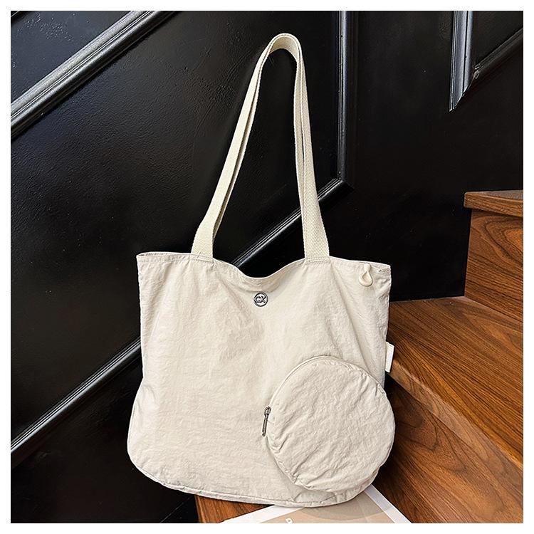 New Puff Large Capacity Nylon Cloth Bag New Stylish Simple Tote Versatile Casual Shoulder Bag