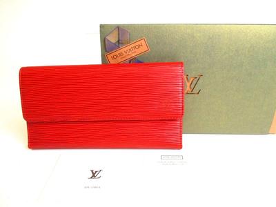 Auténtica Cartera Larga con Solapa de Cuero Rojo Epi LOUIS VUITTON Internacional #a113 Caja abierta