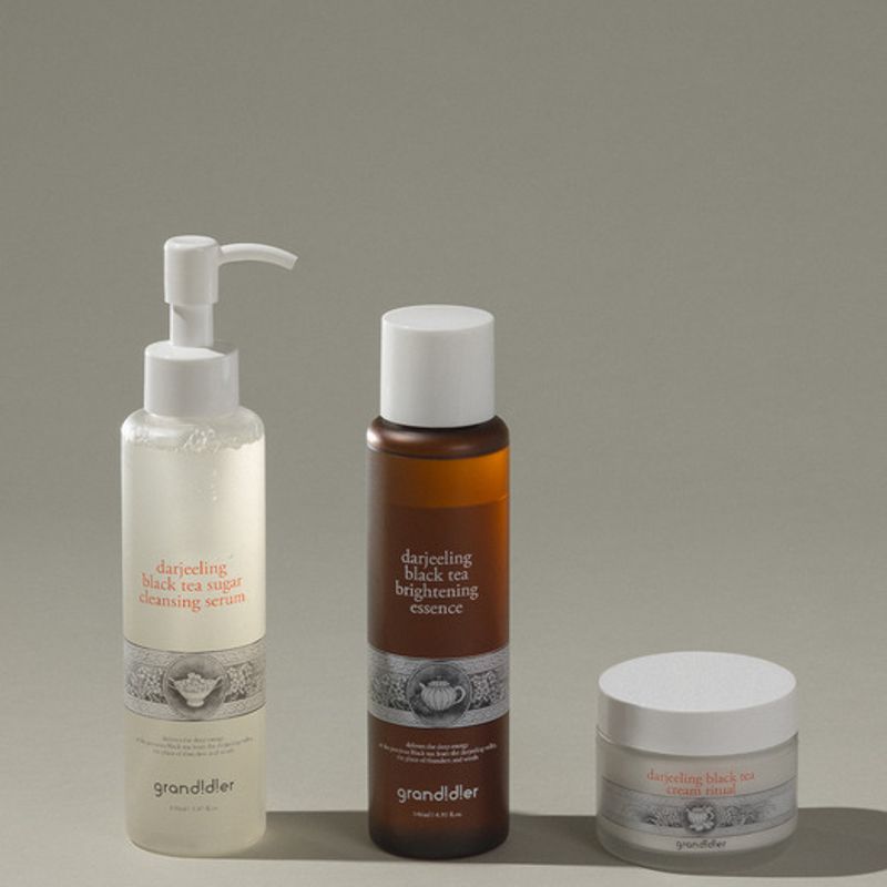 Dazzling Black Tea 3-piece set (cleansing + essence + cream)