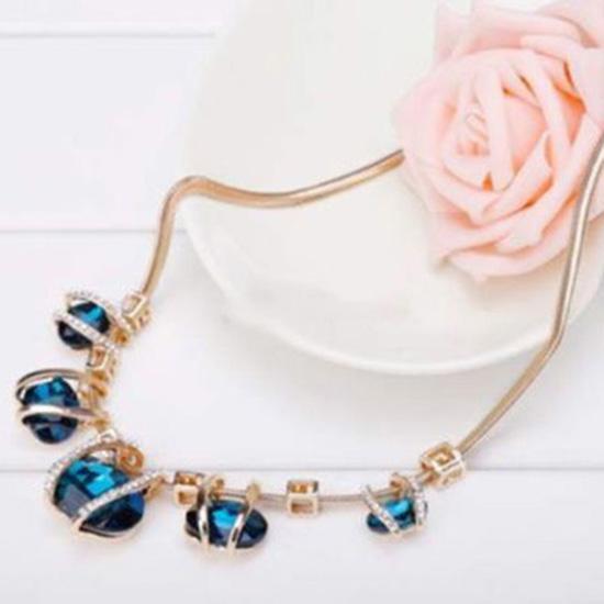 Fashion Women Crystal Pendant Golden Chain Choker Beauty Statement Bib Necklace