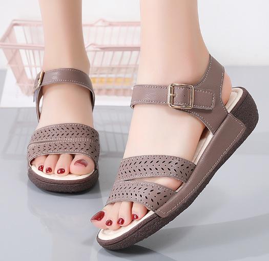 New Summer Wedge Sandals for Women's Thick Sole Sponge Cake Sandals for Mothers Wearing Flat Straps for Women's Sandals