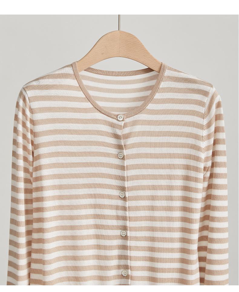 Artistic Striped Mulberry Silk Cardigan - Women's Black & White Round Neck Knit Top for Autumn