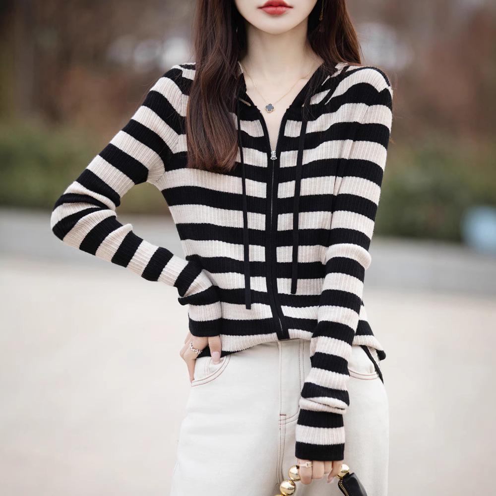 

Женский кардиган-свитер с капюшоном из полотна французской вязки с полосками 2025 - Приталенный, Универсальный на молнии Large