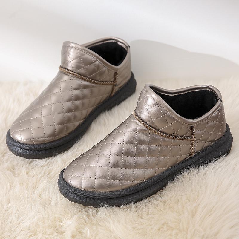Winter New Old Beijing Cloth Shoes Women's Fashion Trend Versatile Snow Boots One Pedal Fleece Thickened Soft Sole Non-slip