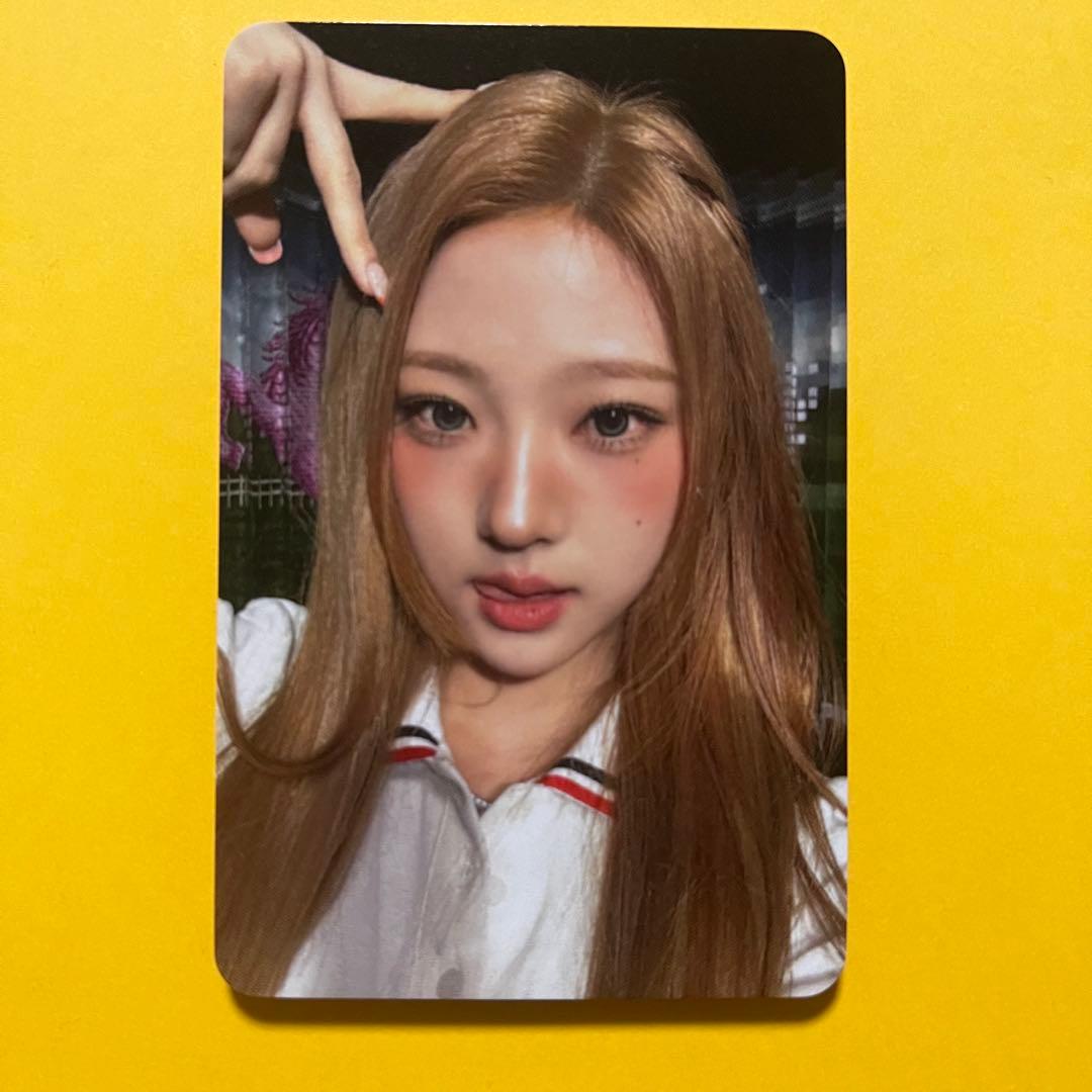 

[USED] Hearts2hearts Stella Trading Card Hellolive Lucky Draw Bonus Item