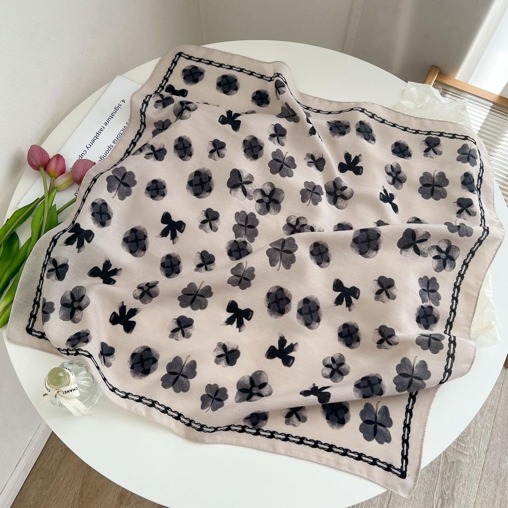 [Collection] Velvet Silk Scarves Women'S Versatile High-End Square Scarves Neck Scarves Spring And Autumn Retro