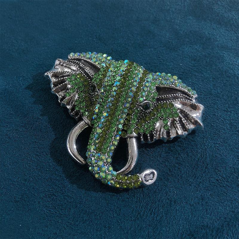 

Винтажные женские мужские изысканные роскошные хрустальные значки-броши в виде слона, модный дизайн, нежные животные, блестящие бутик-броши, подарок