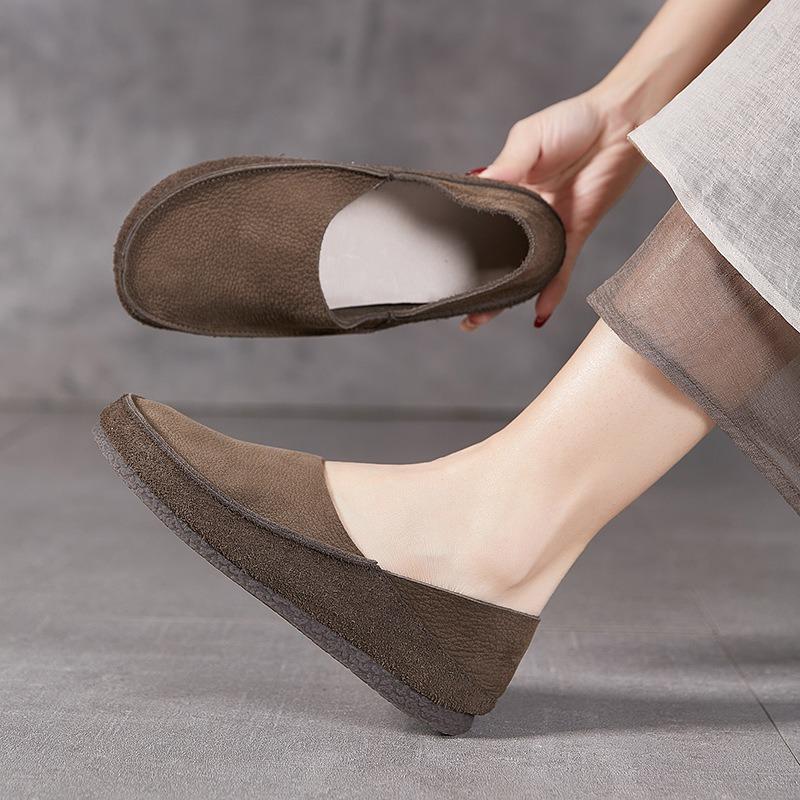 Frühling und Sommer neue Leder-Single-Schuhe Damen weiche Sohle Retro runde Spitze dicke Rindsleder Ein-Pedal-Fahren faule Schuhe