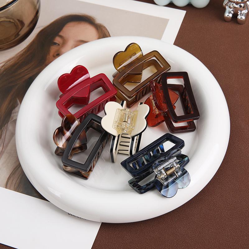 Love Square Grab Clip Premium Sense Acetic Acid Hairpin Simple Versatile Ponytail Clip Back Head Shark Clip Hair Accessories