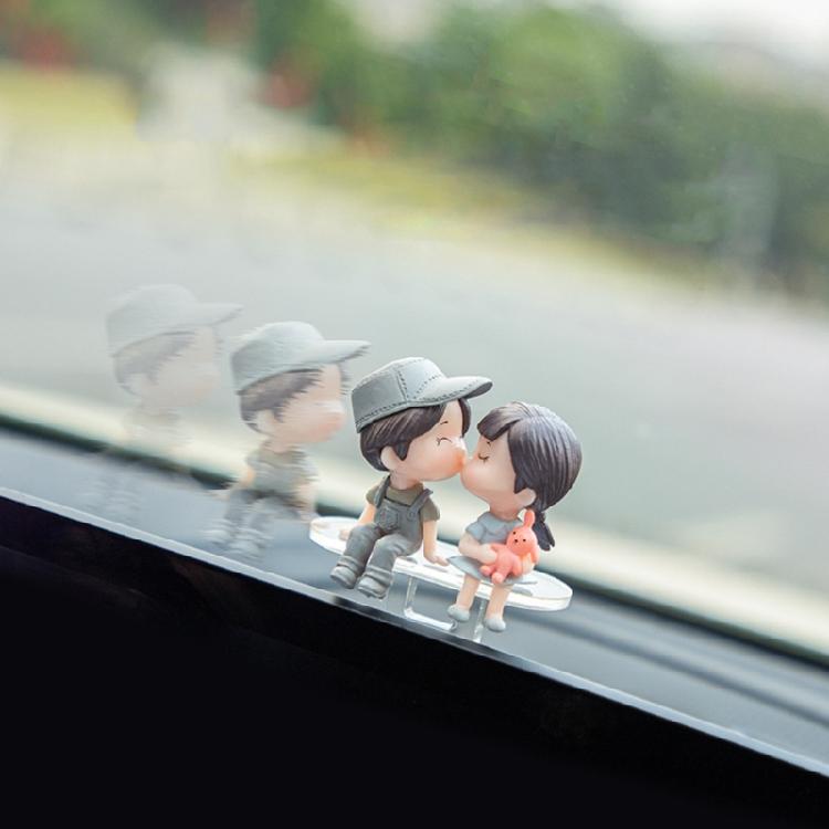 Car Accessory Car Interior Sliding Cartoon Couple Decoration Cute Figurine Ornament Vehicle Interior Accessory