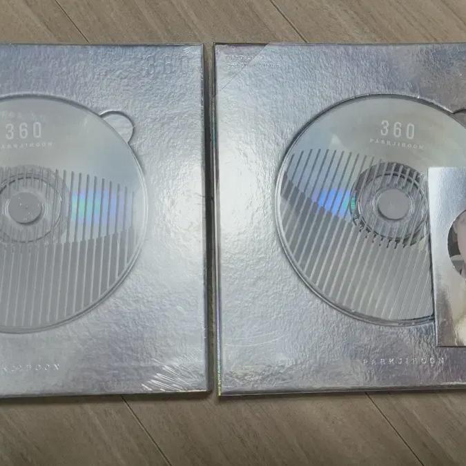

Park Ji Hoon Mini Vol. 2 360 180 Degrees Ver.