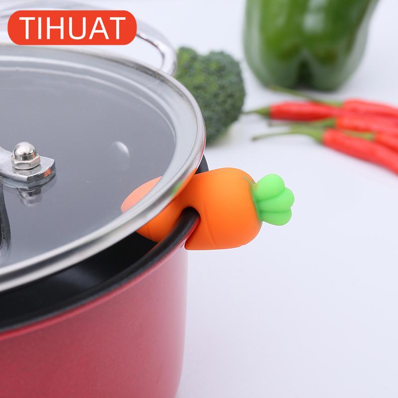1 Pcs.Lift for Covering Against Spilling, Kitchen Instruments, Stand for Soup Pots, Silicone Heat -resistant Holder, Hold The Lid Open, Kitchen Tools
