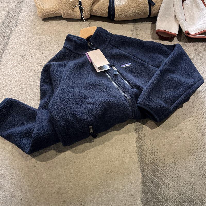 Men's and Women's Windproof, Cold-Resistant, High-Density Fleece Jacket with Stand-Up Collar for Autumn/Winter.