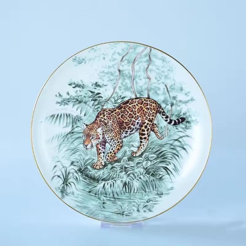 Nádobí Zvířata deštného pralesa, Jídelní talíře z kostního porcelánu, Plochý dezertní podnos, Talíř na dort, Šálek s podšálkem, Domácí kuchyňské potřeby