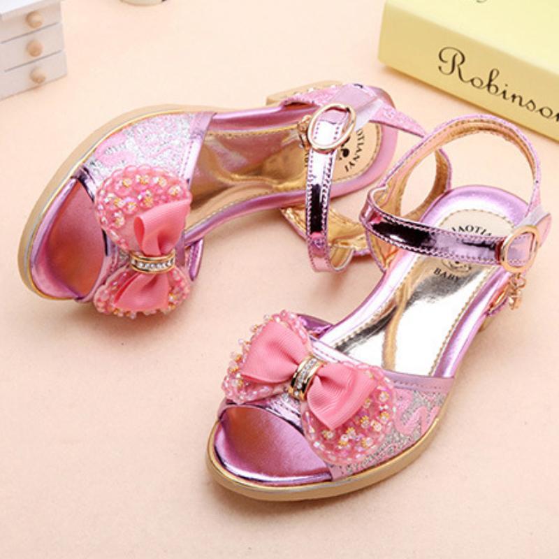 Sandals 2025 New Fashion Girls Shoe Summer Versatile Comfort Exquisite Kid Shoes Elegant Trendy Princess Shoes Middle Aged Child