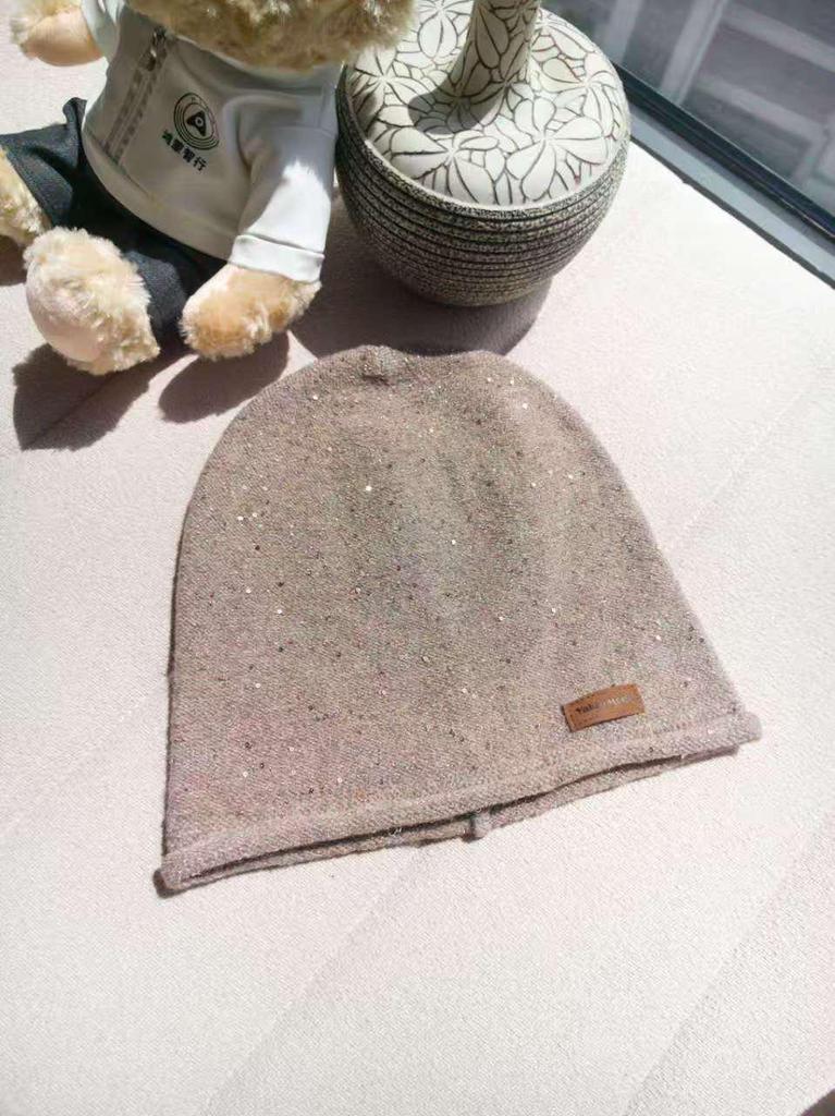 Women's Slimming Headwear: Warm, Windproof Autumn & Winter Hat with Ear Protection