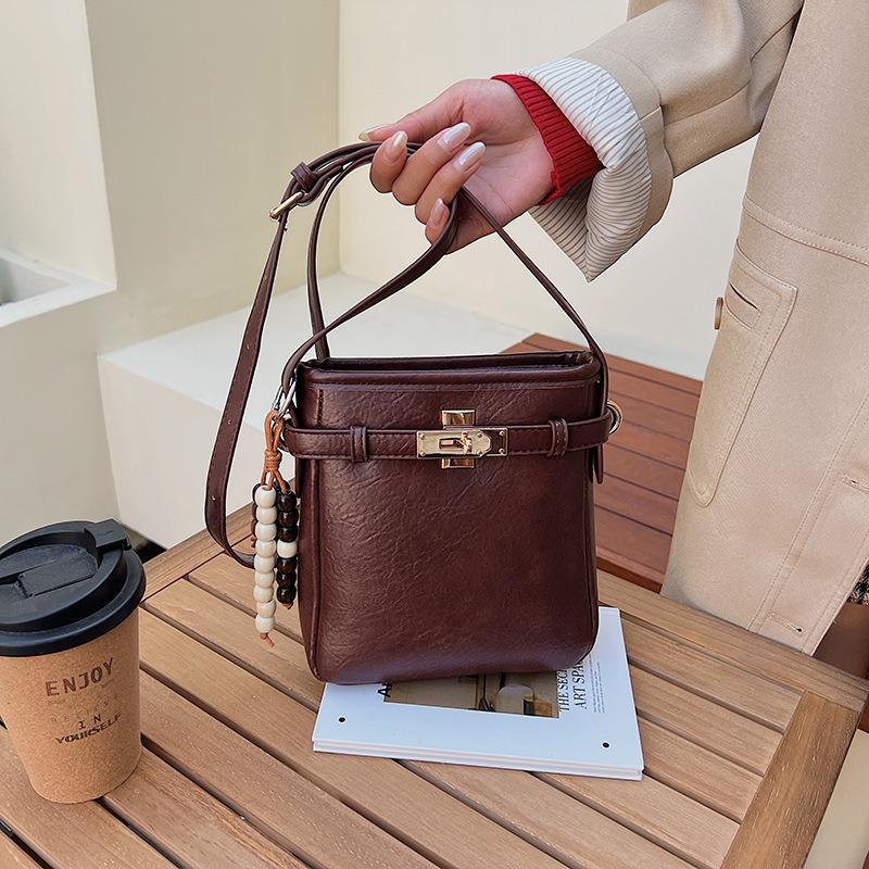 Fashion Trend Casual Kelly Bag Women's Autumn New High-end Large-capacity Shoulder Bag Versatile Messenger Bag
