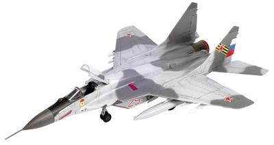 PLATZ Special Selection of Aviation Models Series Fulcrum C Plastic Model 1/72 MiG-29 (9.13) AE-8