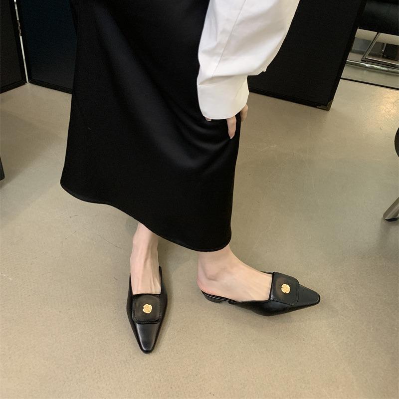 Baotou Half Slippers Women's Summer Wear 2025 New Fashion Camellia One Pedal Pointed Head Low Heel Sandals Non-slip