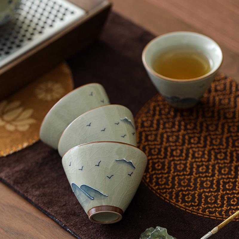Hand Painted Ge Kiln Teacup Ice Crack Household Kung Fu Tea Set Personal Tea Cup Master Cup Single Cup Tea Hat Cup