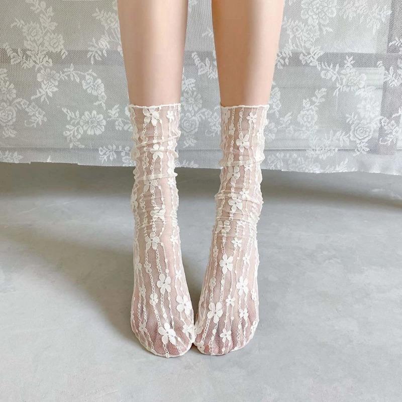 

Girls Fashion Summer Hollow Out Soft Fresh Lace Flower Chic Socks Ladies Breathable Mesh Thin Sokken Dropship one size