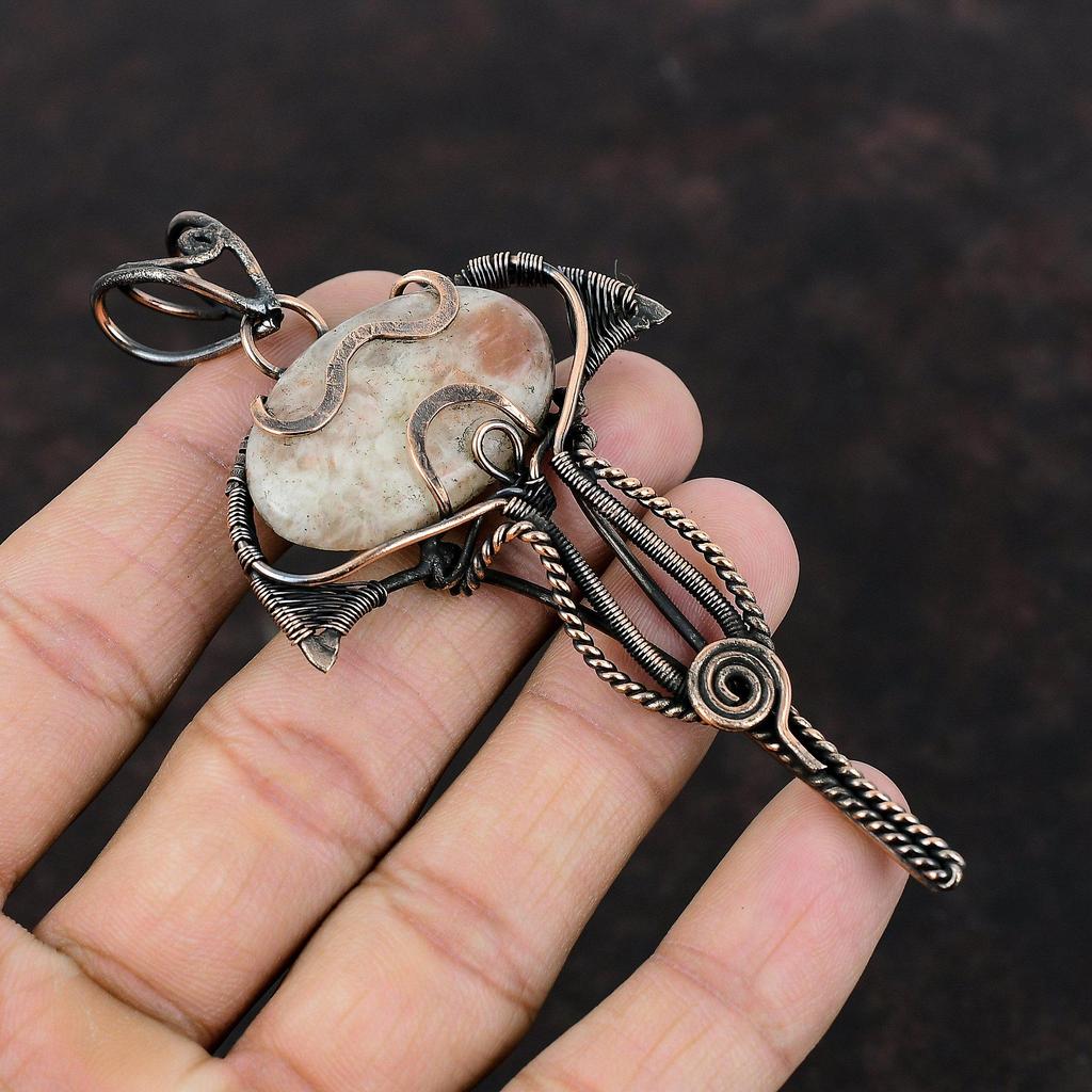 Pandantiv Piatră Soarelui Pandantiv Înfășurat în Sârmă de Cupru Bijuterii cu Piatră Prețioasă Piatră Soarelui Pandantiv cu Design Ultima Oră Pandantiv Făcut Manual Bijuterii din Cupru Cadou Pentru Femei