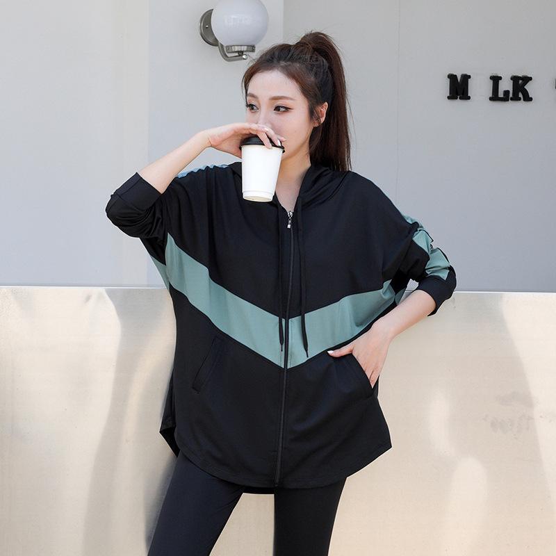 Women's Plus Size Loose Zipper Hoodie Three-Piece Sports Suit with Tapered Pants - Hip Covering, Slimming Yoga Wear