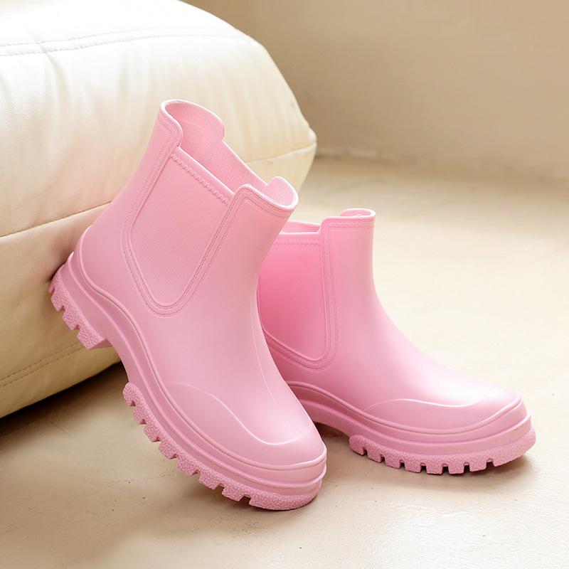 

Women s Korean Style Chelsea Ankle Rain Boots - Versatile, Non-Slip, Waterproof Martin Boots. EU 41