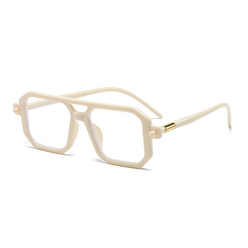 Ultra-Light Square Anti-Blue Light Glasses: Stylish, High-End Design Enhances Bare Face and Minimizes Appearance for a Sleeker Look.