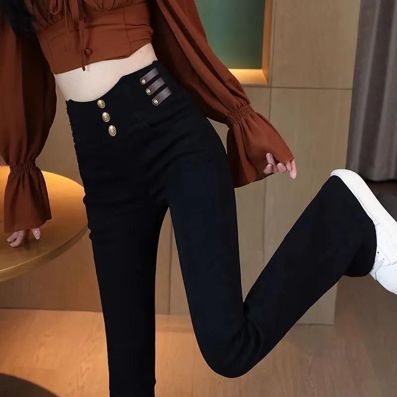 

2025 Women s High Waist Velvet Flare Pants: Slimming, Thick, and Fashionable Winter Wear M